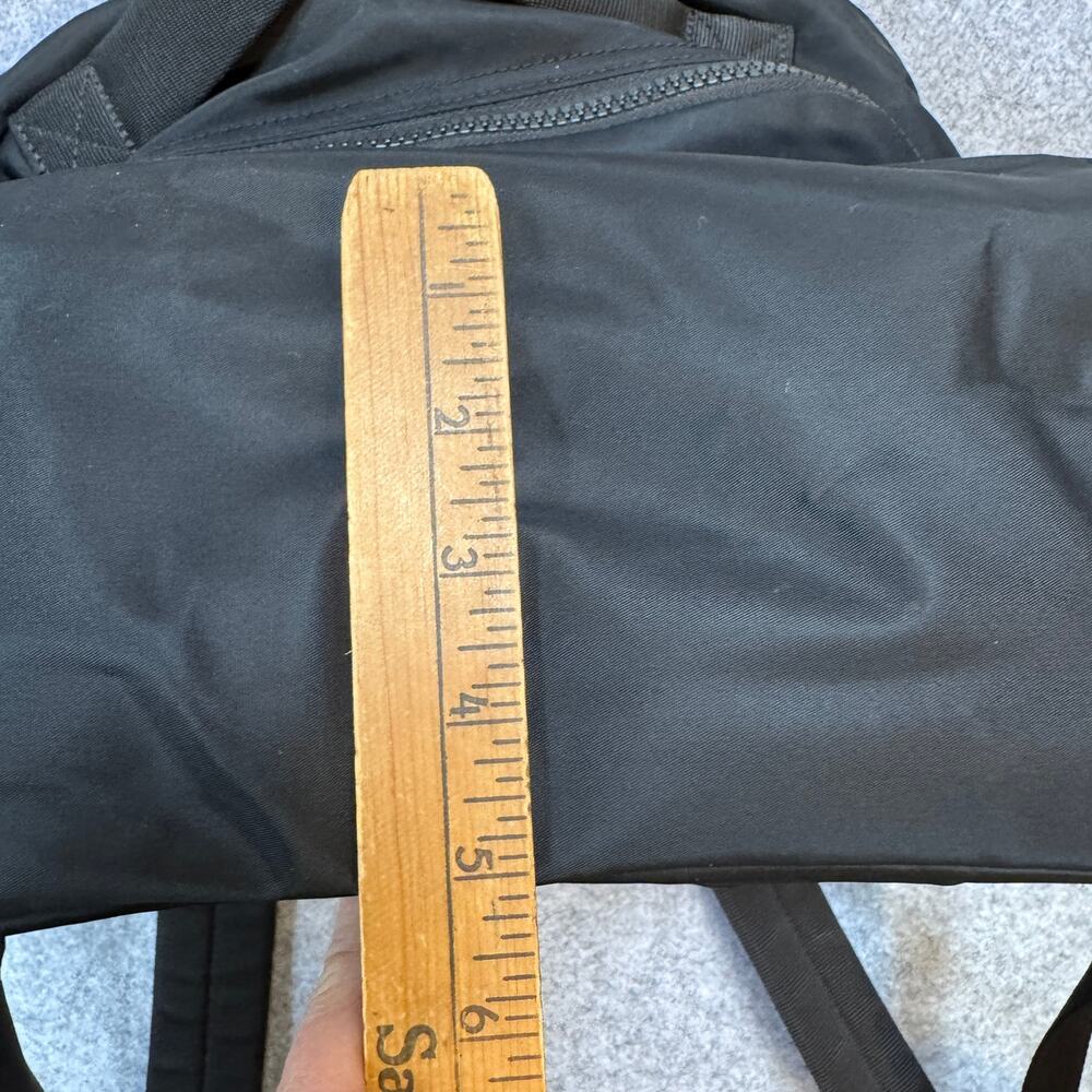 Lululemon Assert 30L Backpack Black Nylon Travel Gym Laptop Bag Mindbody - Picture 12 of 12